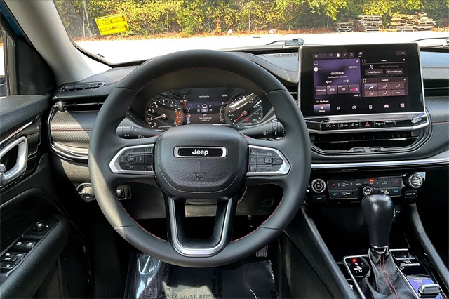 2022 Jeep Compass Trailhawk photo 7