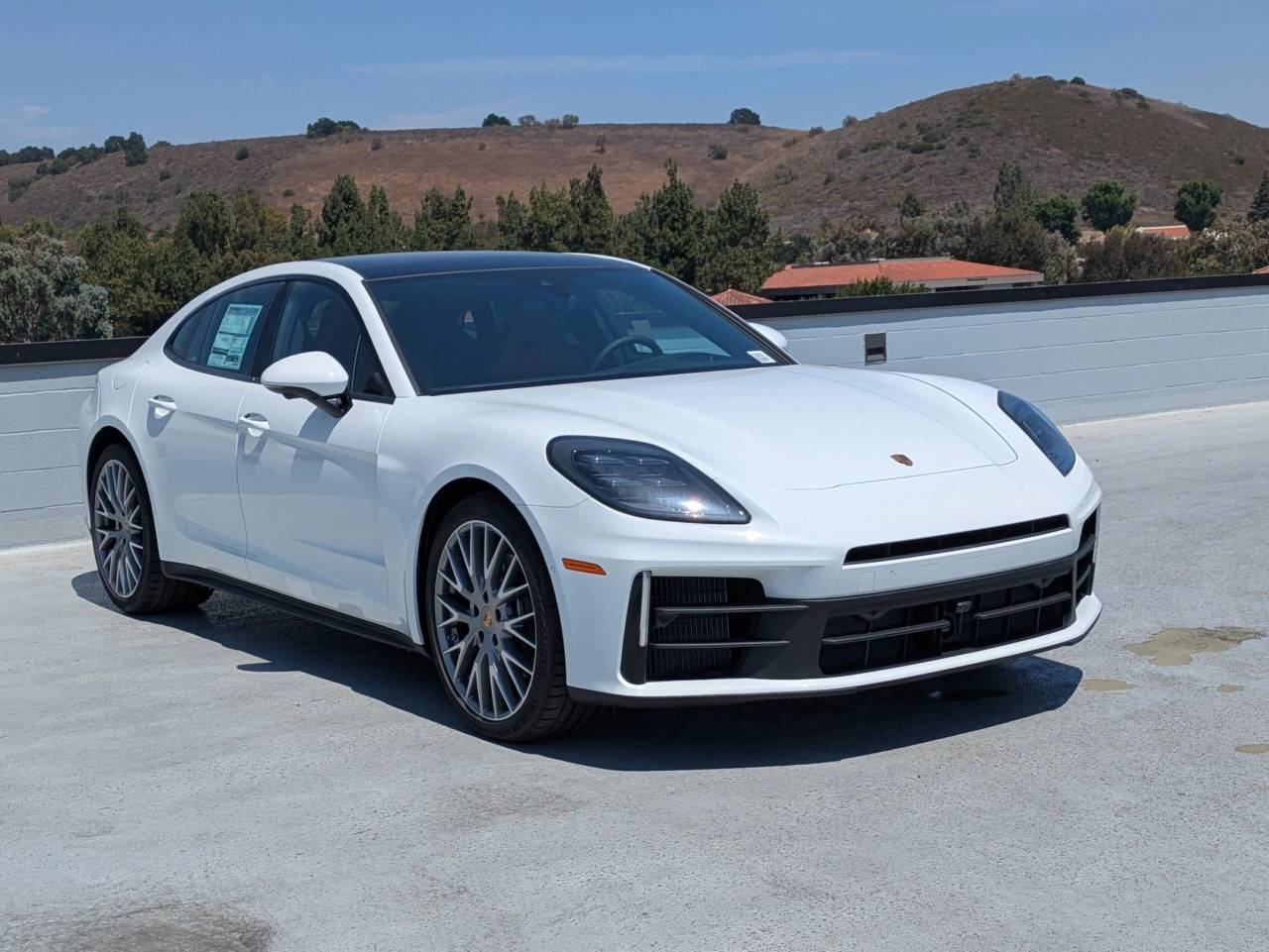 2025 Porsche Panamera 4 photo 7