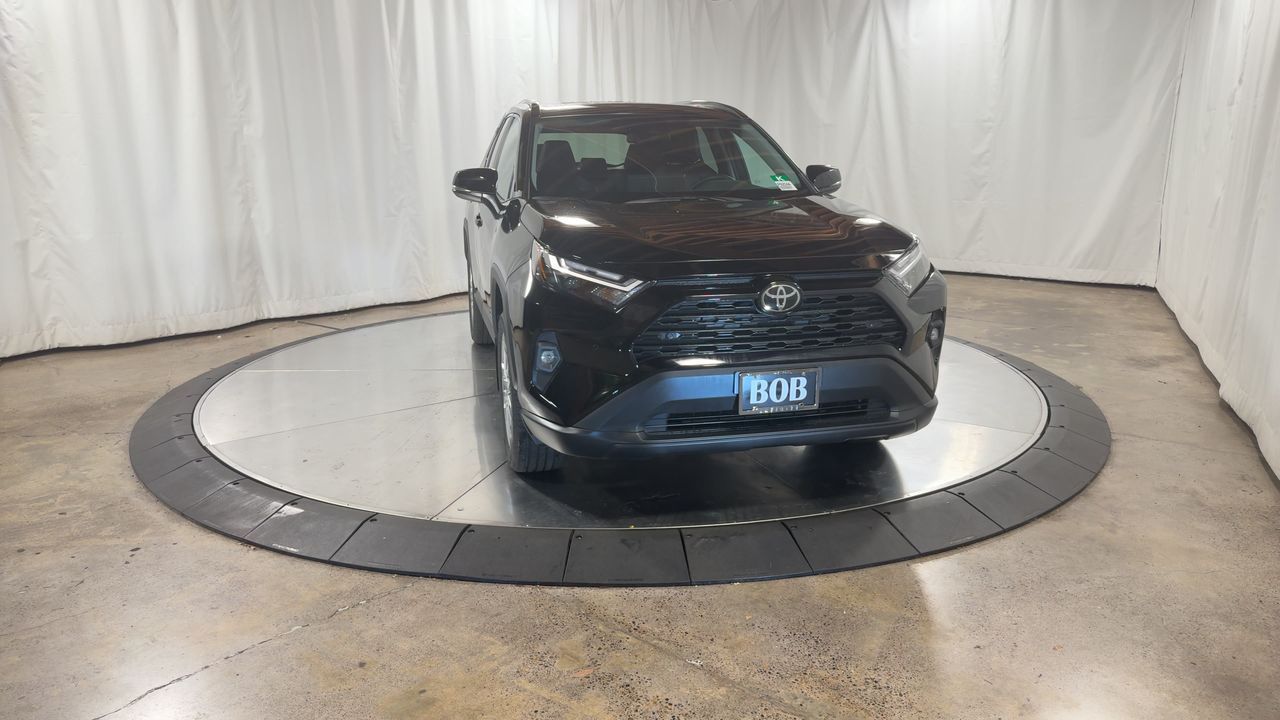 2025 Toyota RAV4 XLE Premium photo 2