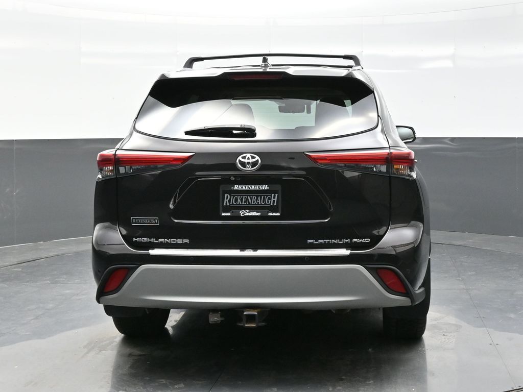 2020 Toyota Highlander Platinum photo 4