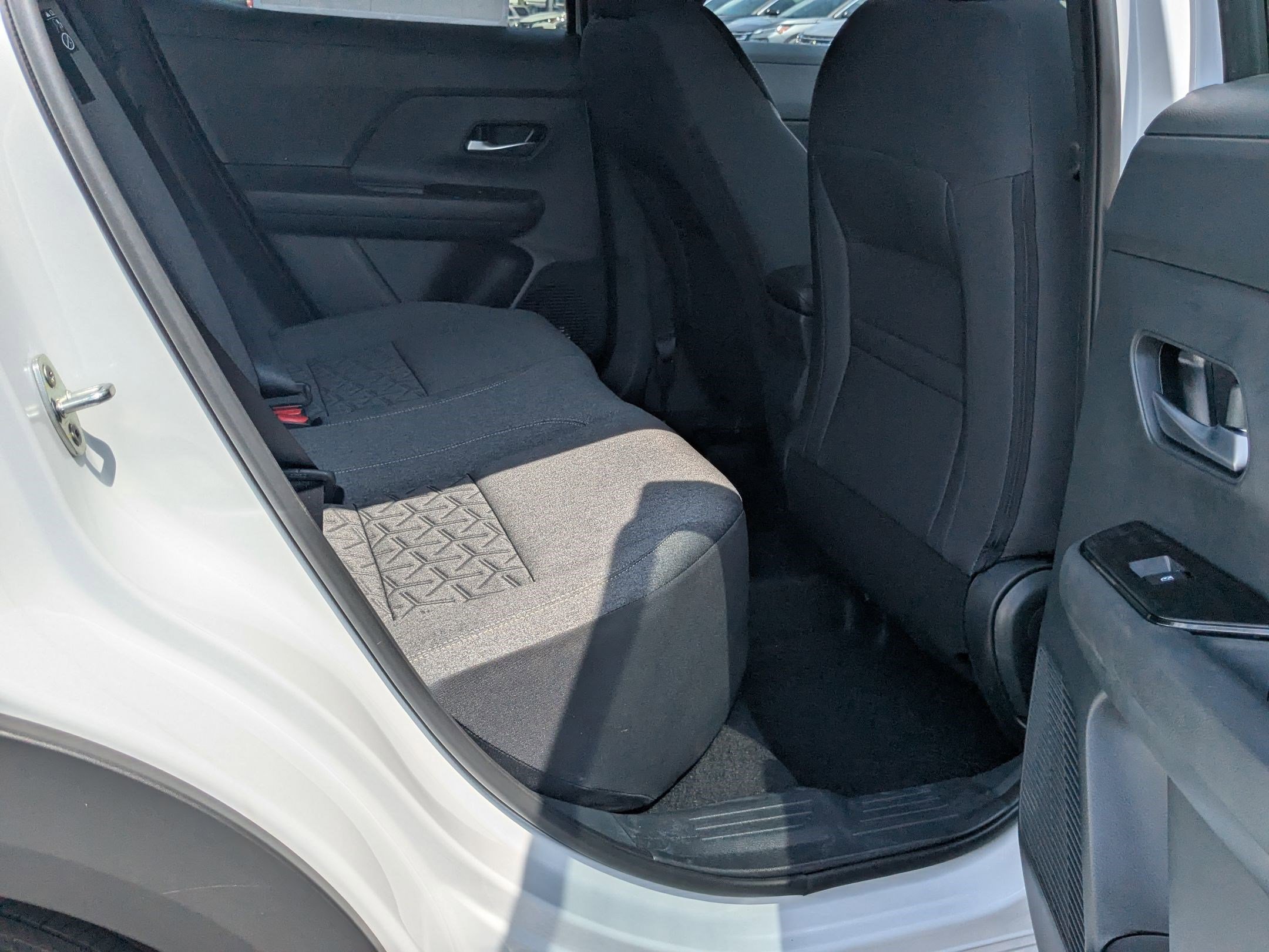 2025 Nissan Kicks SV photo 15