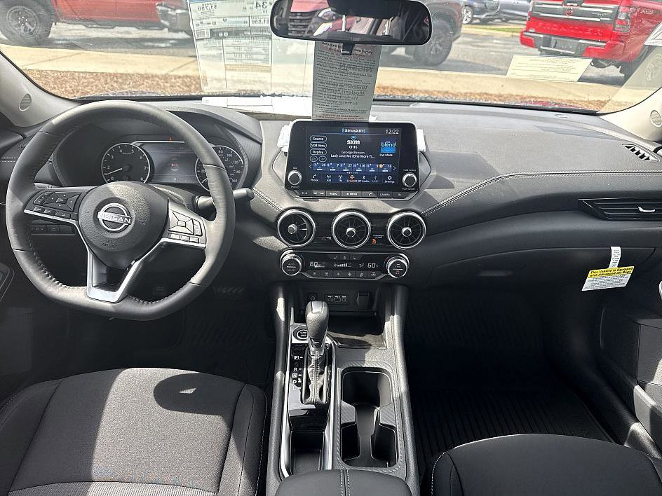 2025 Nissan Sentra SV photo 16