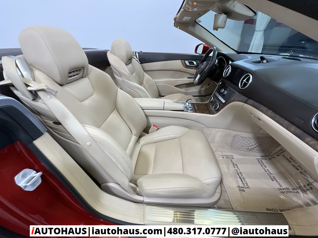 2016 Mercedes Benz SL 400 photo 18