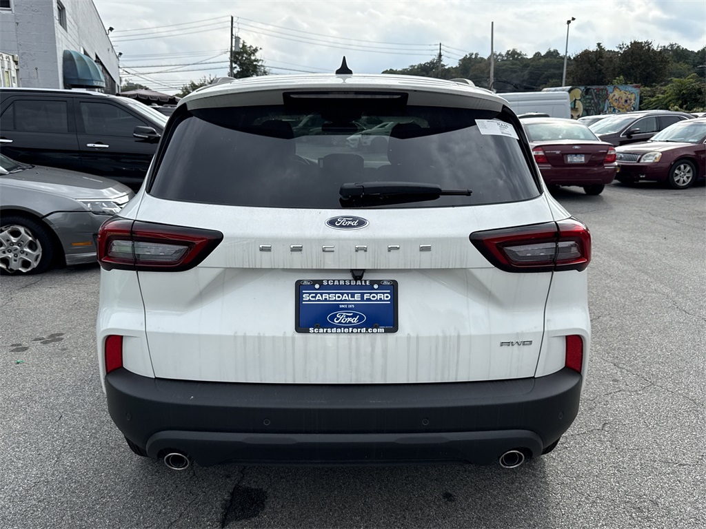 2025 Ford Escape ST-Line photo 5