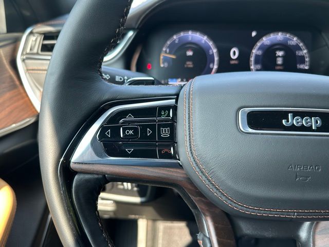 2025 Jeep Grand Cherokee Summit photo 20
