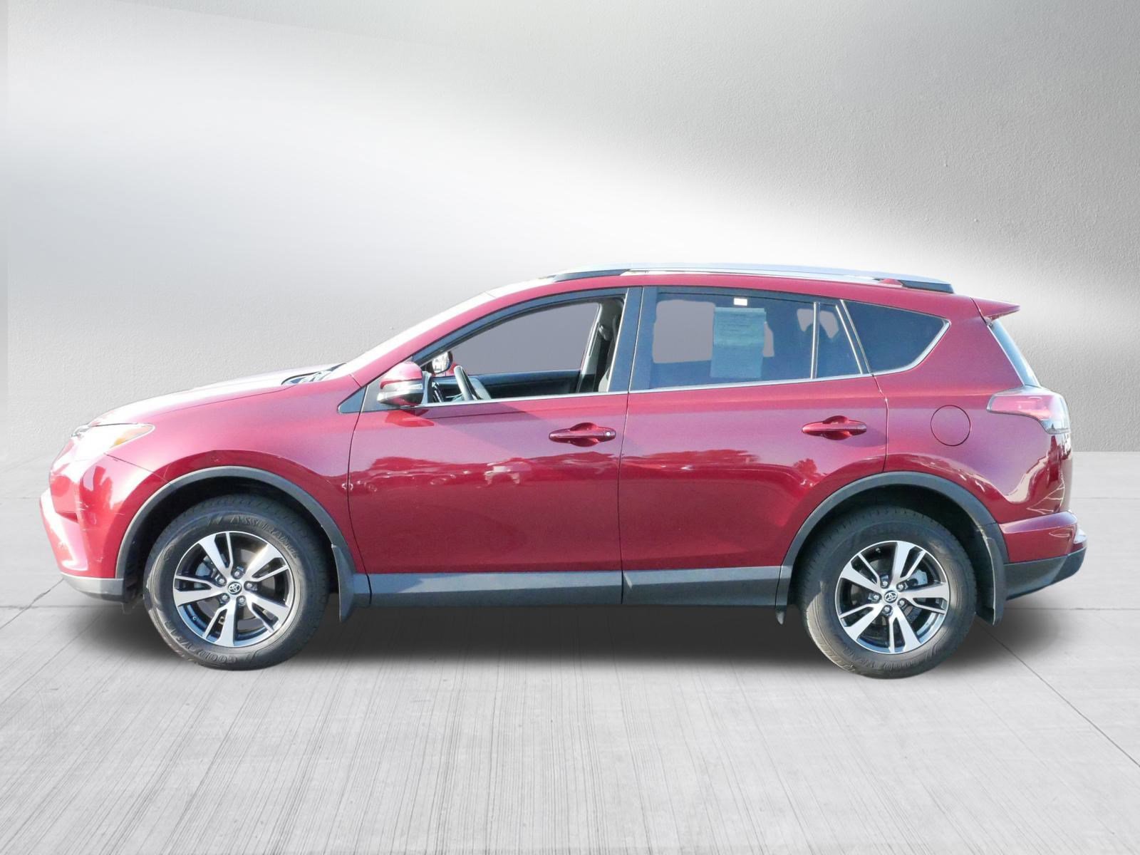 2018 Toyota RAV4 XLE photo 4