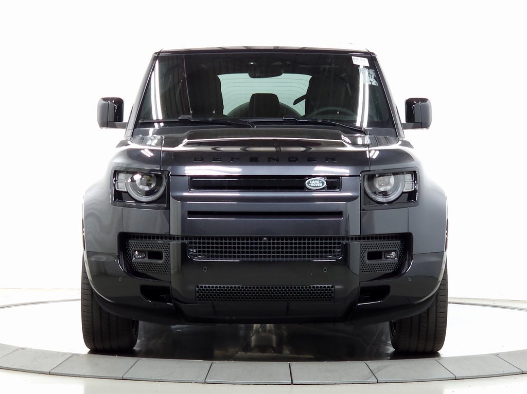 2025 Land Rover Defender 110 X-Dynamic SE photo 7