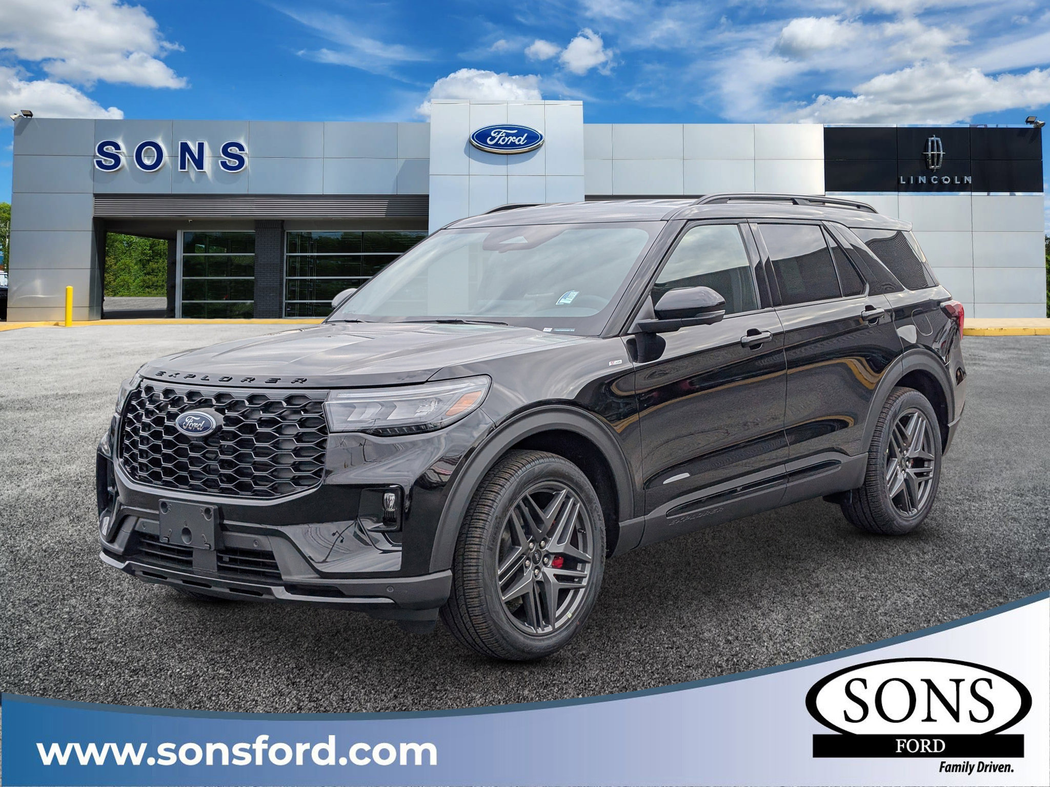 2026 Ford Explorer ST-LINE's photo