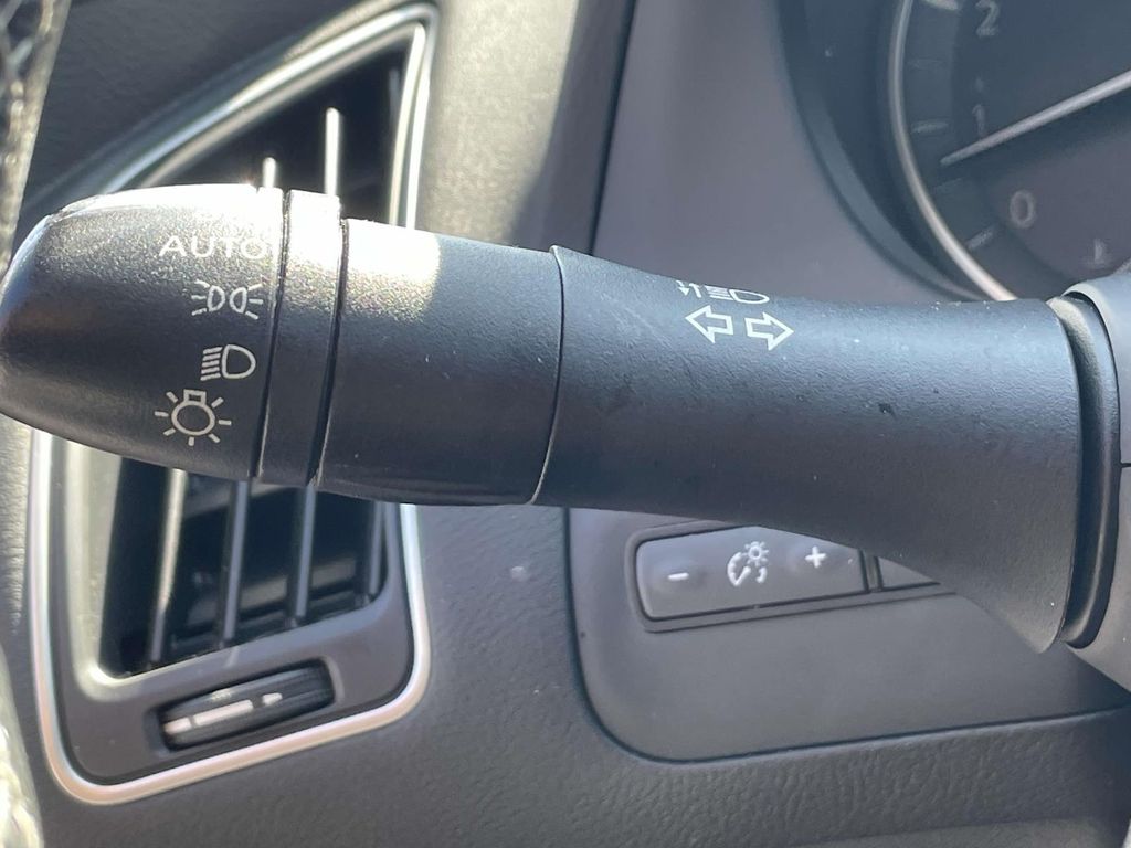 2022 Infiniti Q50 LUXE photo 19