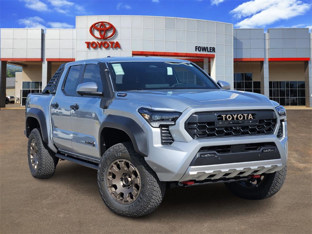 2025 Toyota Tacoma Trailhunter's photo