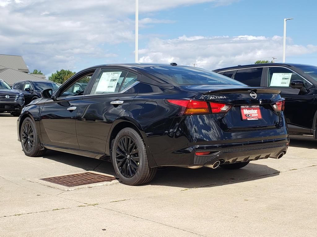 2025 Nissan Altima SV Special Edition photo 4