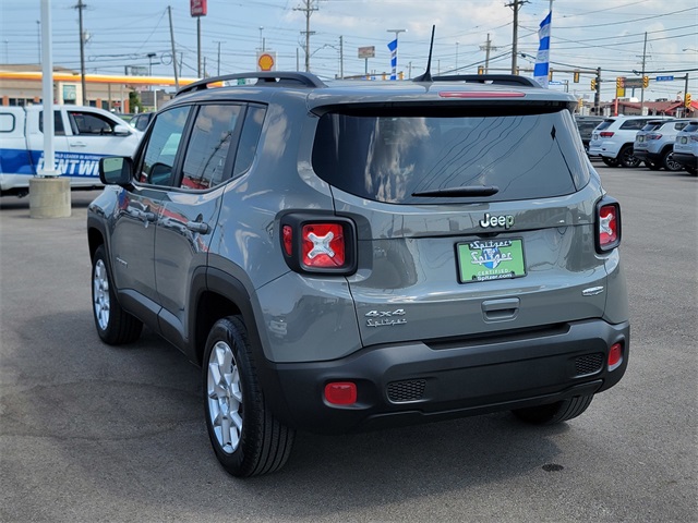 2022 Jeep Renegade Latitude photo 7