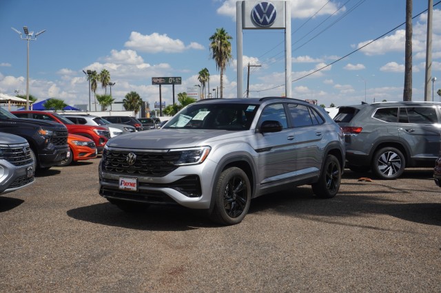 2026 Volkswagen Atlas Cross Sport SEL R-LINE's photo