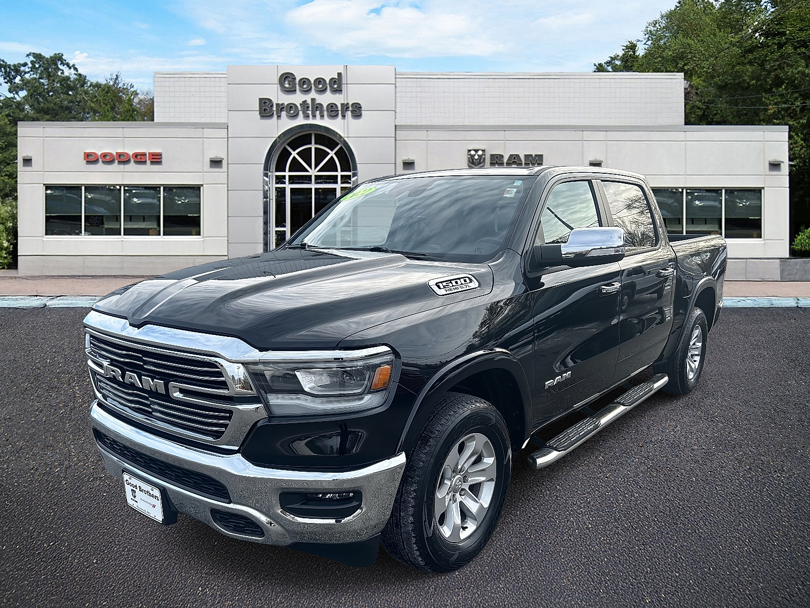 2022 RAM Ram 1500 Pickup Laramie's photo