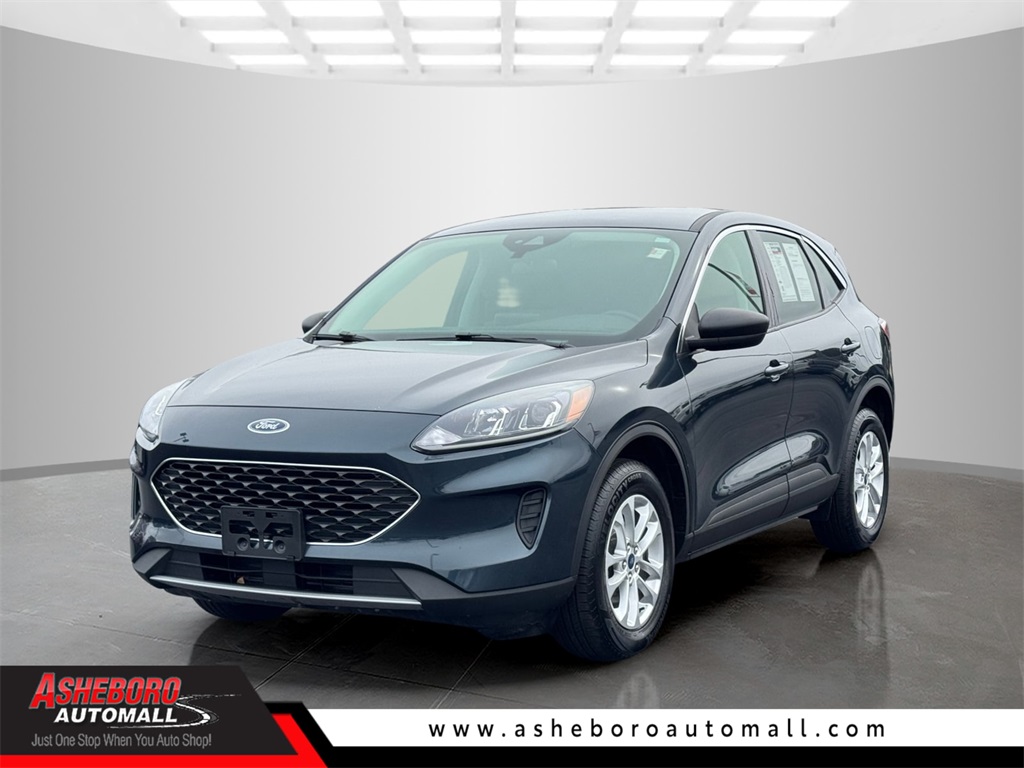 2022 Ford Escape SE's photo