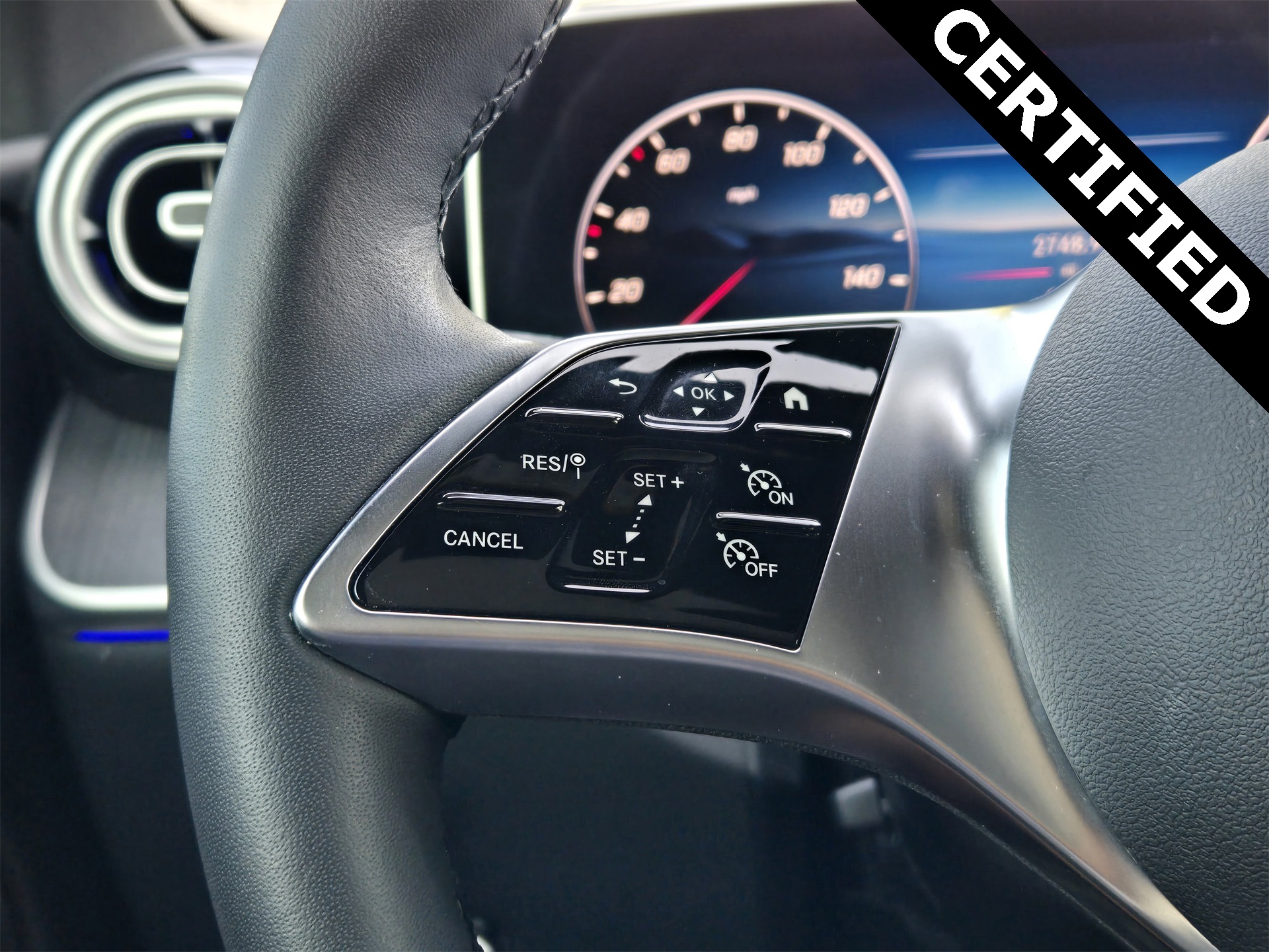 2025 Mercedes Benz GLC 300 photo 19