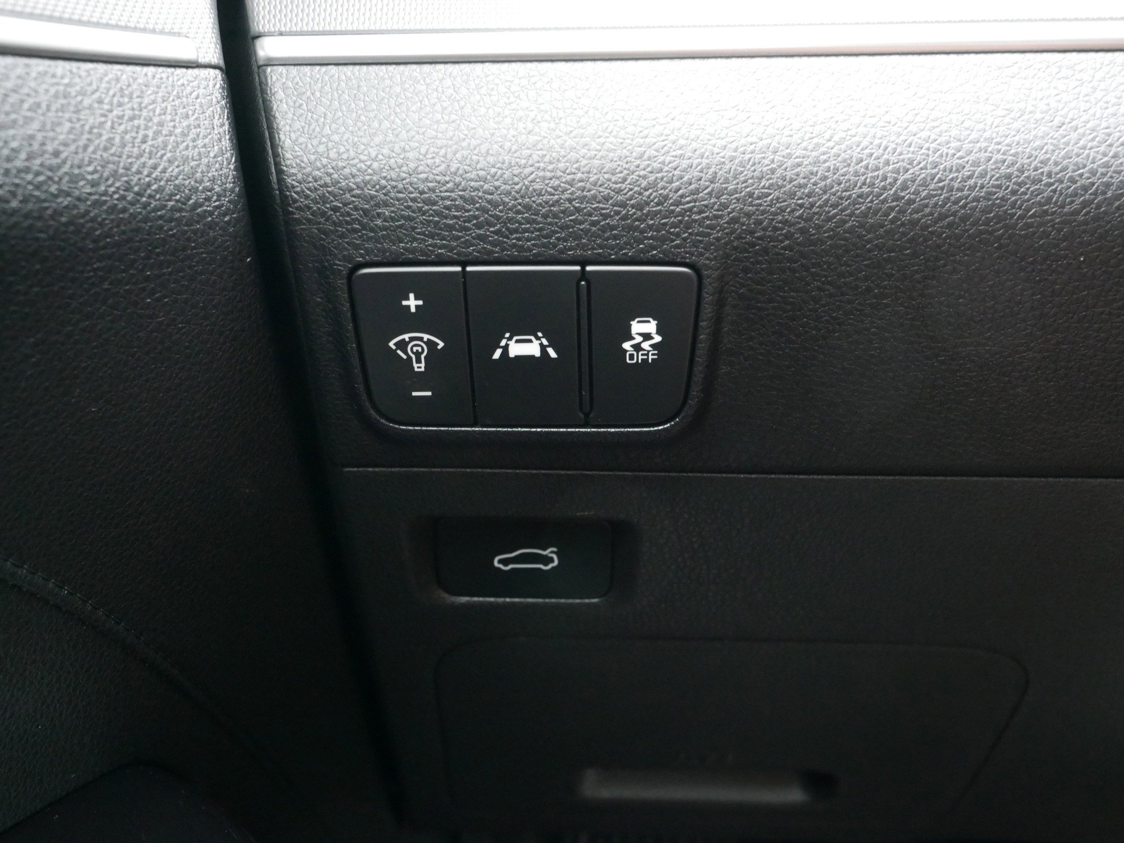 2024 Kia K5 LXS photo 25