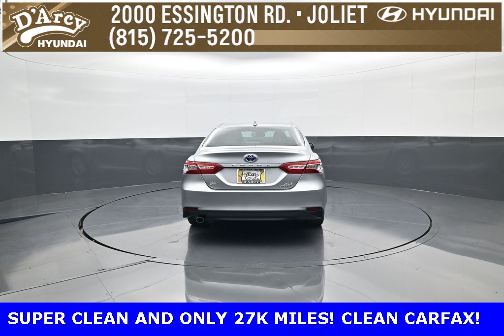 2020 Toyota Camry Hybrid XLE photo 6