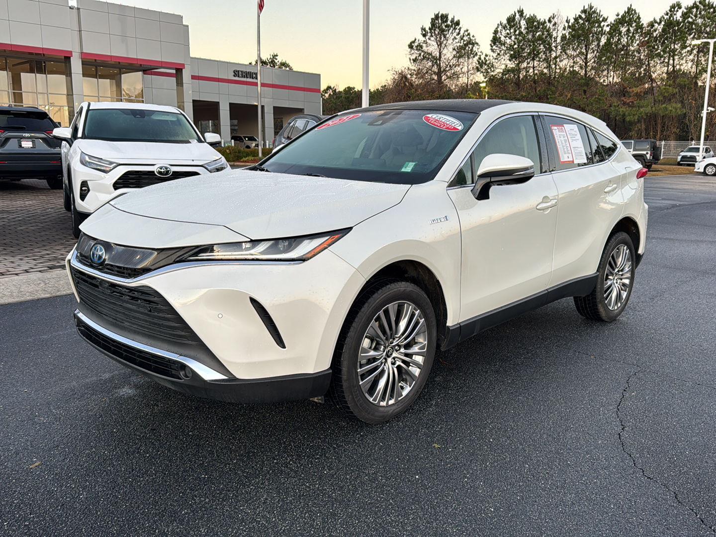 2021 Toyota Venza Limited's photo