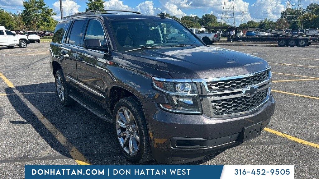 2017 Chevrolet Tahoe LT photo 4