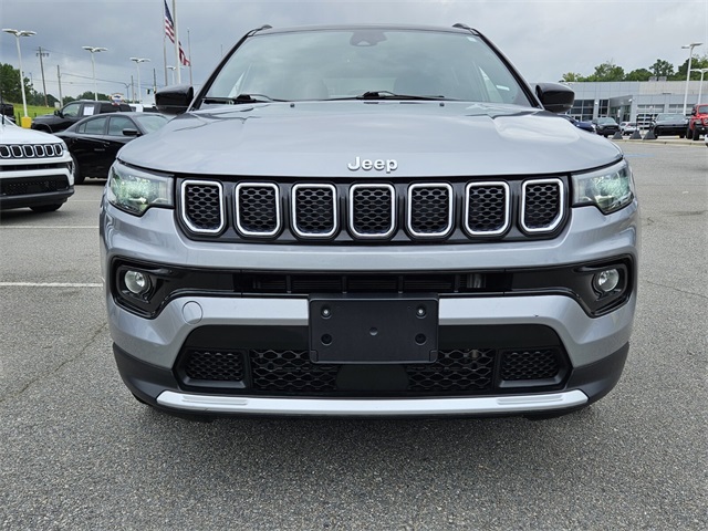 2024 Jeep Compass Limited photo 2