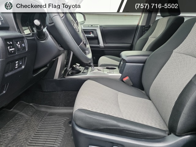 2024 Toyota 4Runner SR5 photo 18