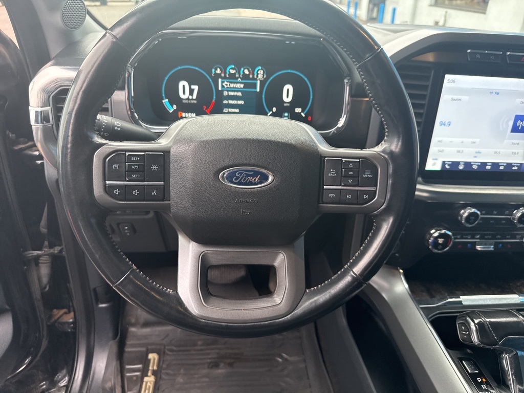 2021 Ford F-150 Lariat photo 21