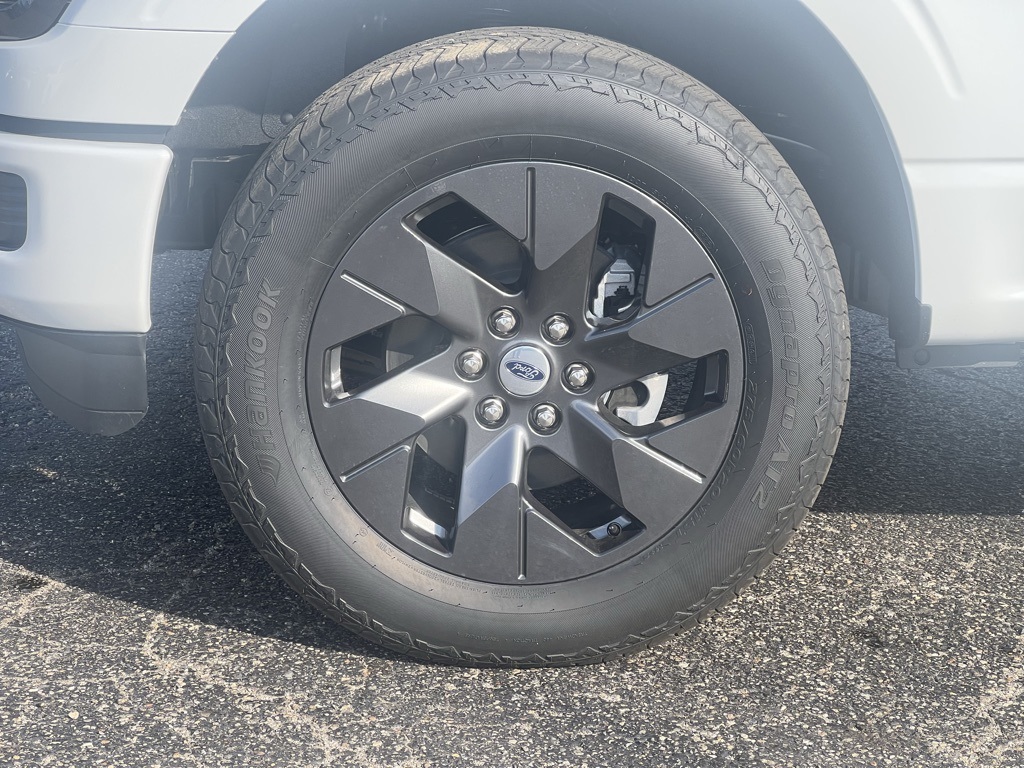 2025 Ford F-150 STX photo 4