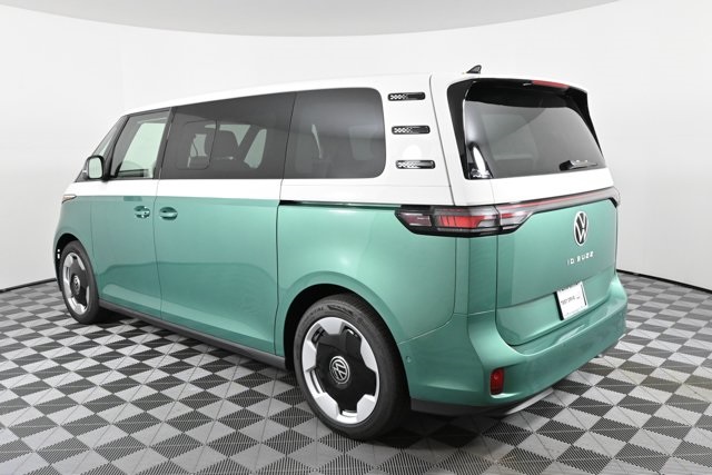 2025 Volkswagen ID. Buzz Pro Plus photo 9