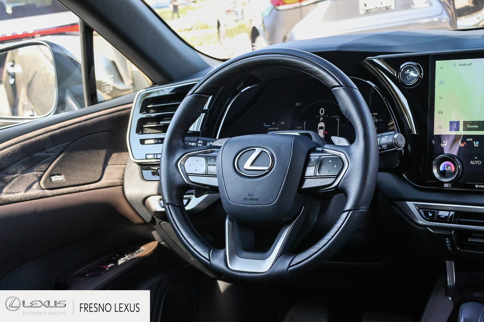 2025 Lexus RX 450h+ Luxury photo 17