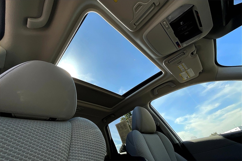 2024 Subaru Forester Premium photo 21