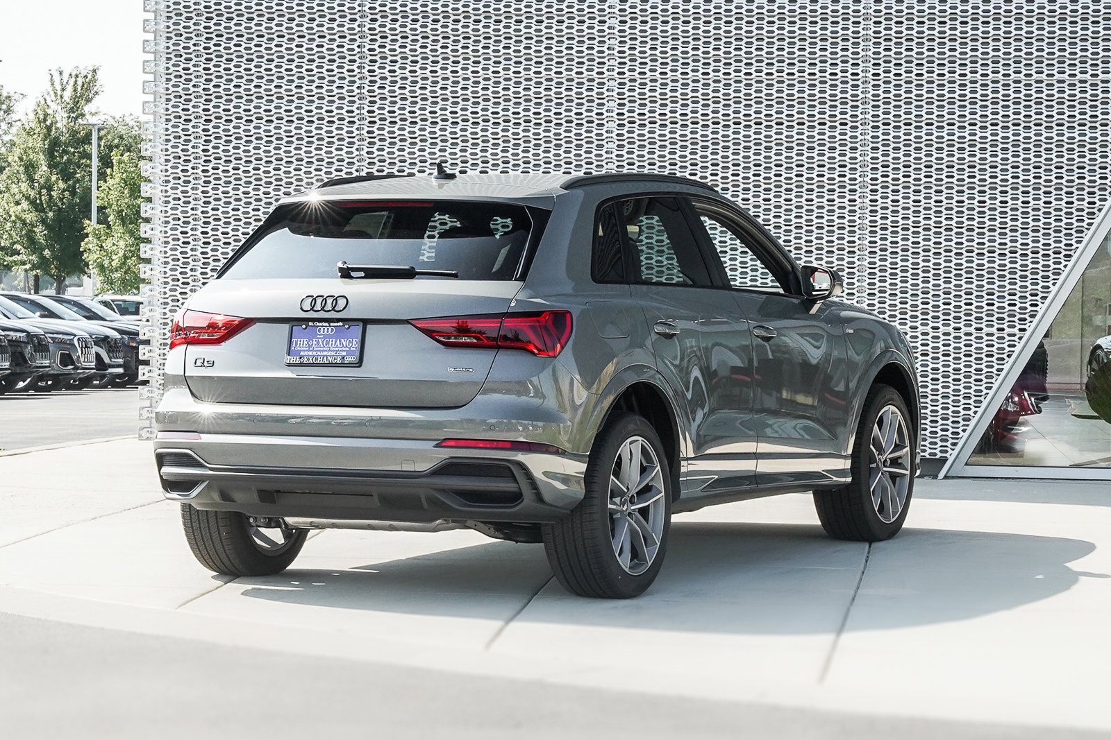 2025 Audi Q3 S line Premium photo 3