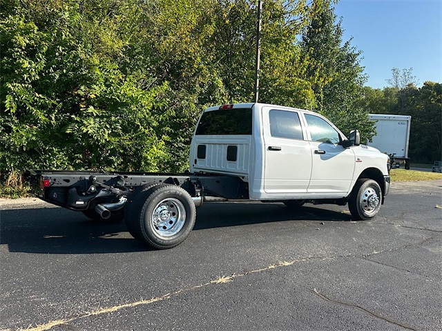 2026 Ram 3500 Tradesman photo 6