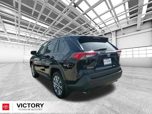 2024 Toyota RAV4 XLE Premium photo 4