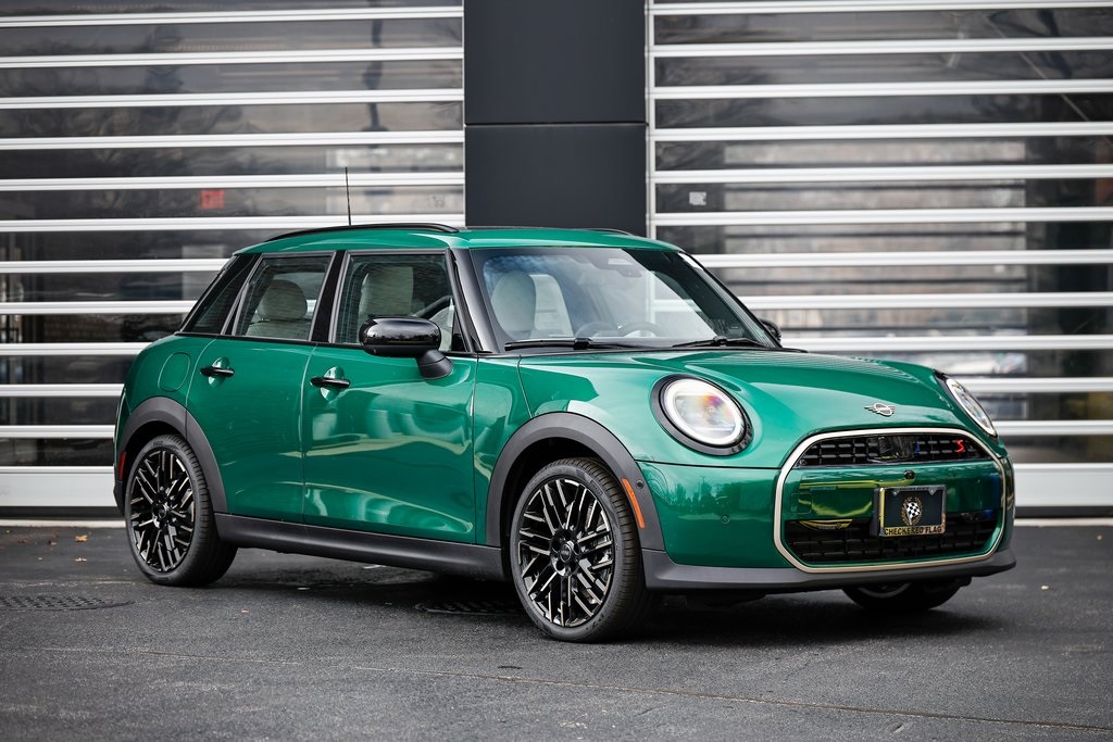 2026 MINI Hardtop 4 Door S's photo