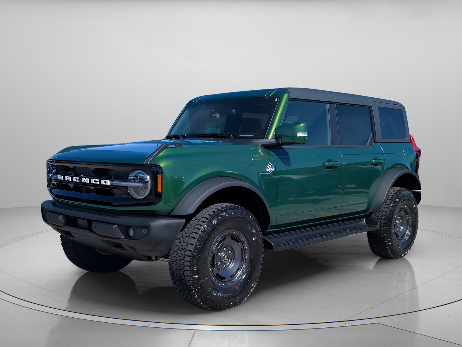 2025 Ford Bronco 4-Door Outer Banks's photo