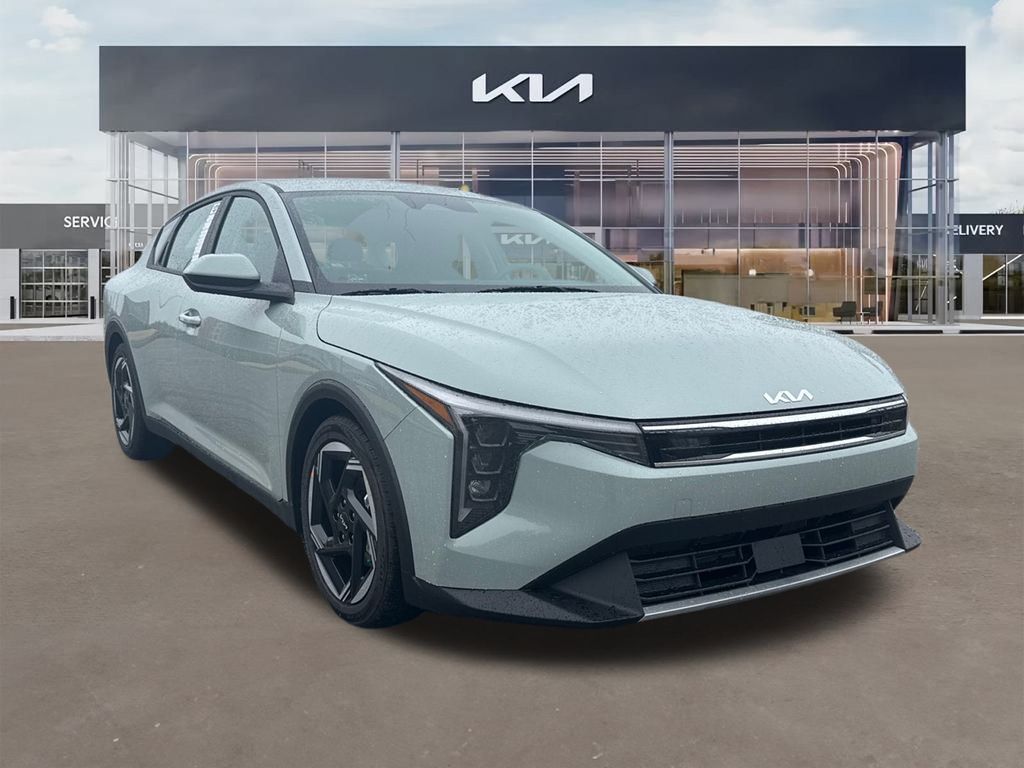 2025 Kia K4 EX's photo