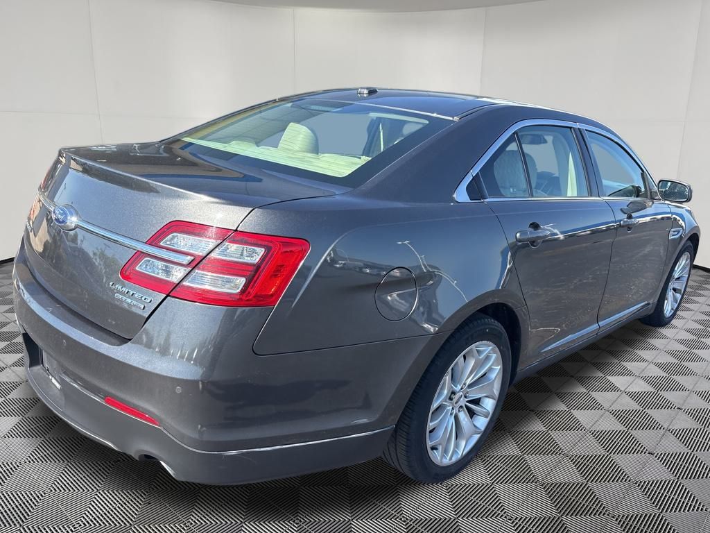 2018 Ford Taurus Limited photo 4