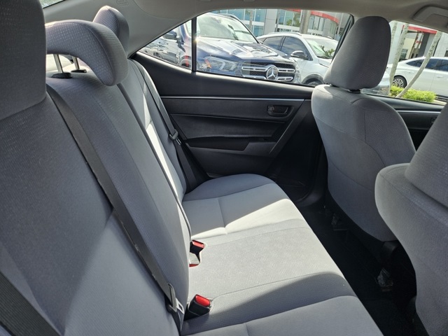 2015 Toyota Corolla L photo 16