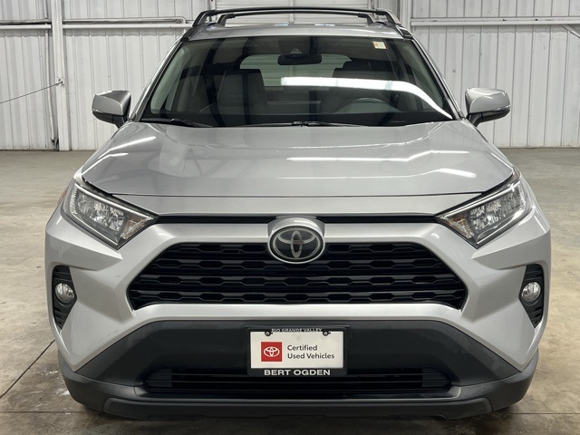 2021 Toyota RAV4 XLE Premium photo 2