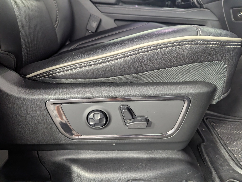 2023 Ram 1500 Limited Night Edition photo 34