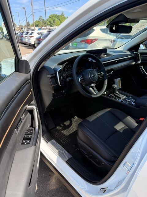 2025 Mazda CX-50 Premium Plus photo 6