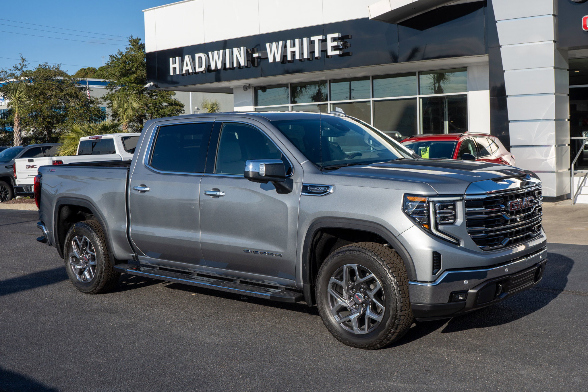 2026 GMC Sierra 1500 SLT's photo