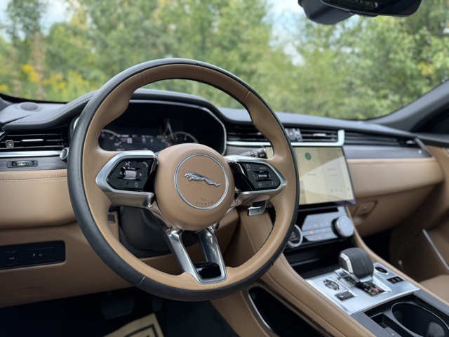 2023 Jaguar F-PACE P250 S photo 23