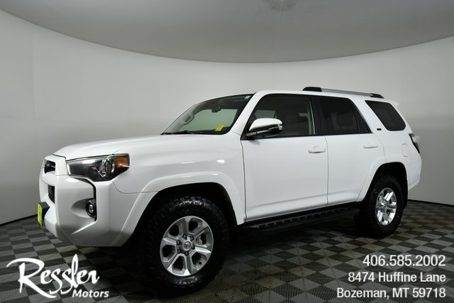 2024 Toyota 4Runner SR5 Premium's photo