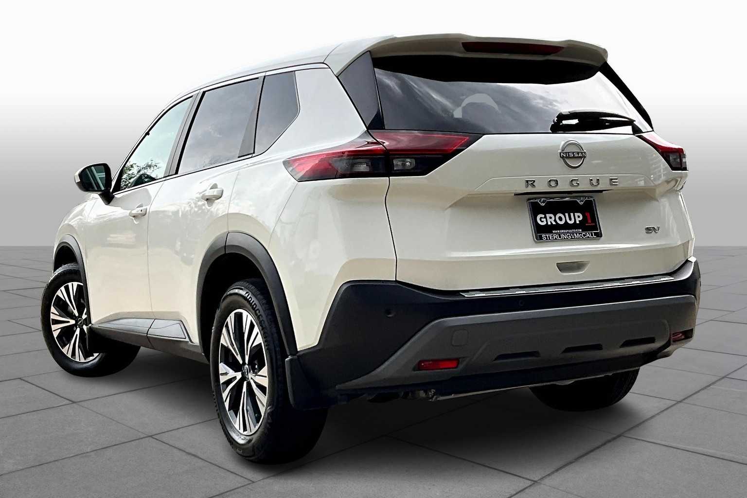 2023 Nissan Rogue SV photo 10