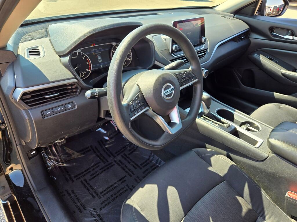 2022 Nissan Altima 2.5 SV photo 17