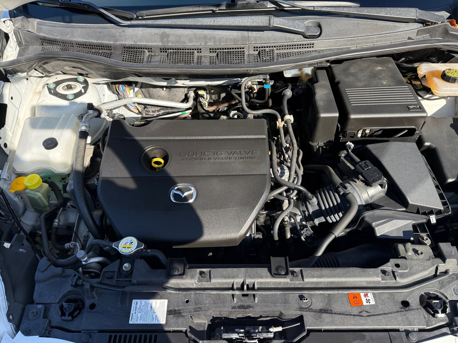 2015 Mazda Mazda5 Touring photo 20
