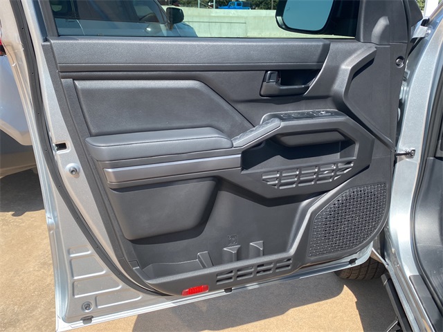2025 Toyota Tacoma SR5 4x4 Double Cab photo 14