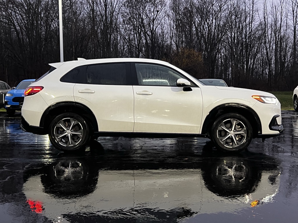 2023 Honda HR-V EX-L photo 2